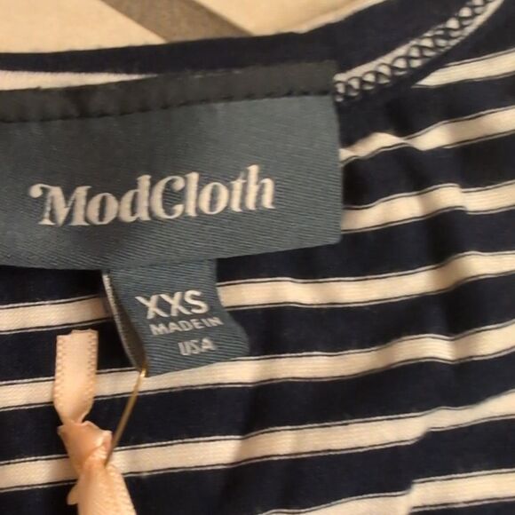 NWT ModCloth Every Direction Knit Tank Navy Blue White Striped Sleeveless XXS - Picture 5 of 10